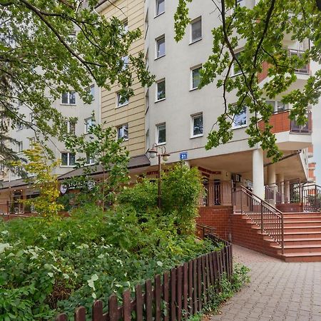 Cozy Apartment With Parking In Warsaw Ursus By Noclegi Renters Экстерьер фото