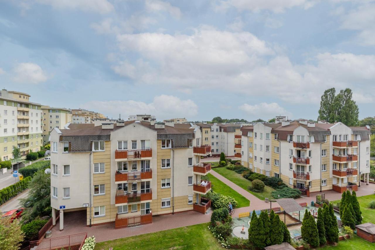 Cozy Apartment With Parking In Warsaw Ursus By Noclegi Renters Экстерьер фото